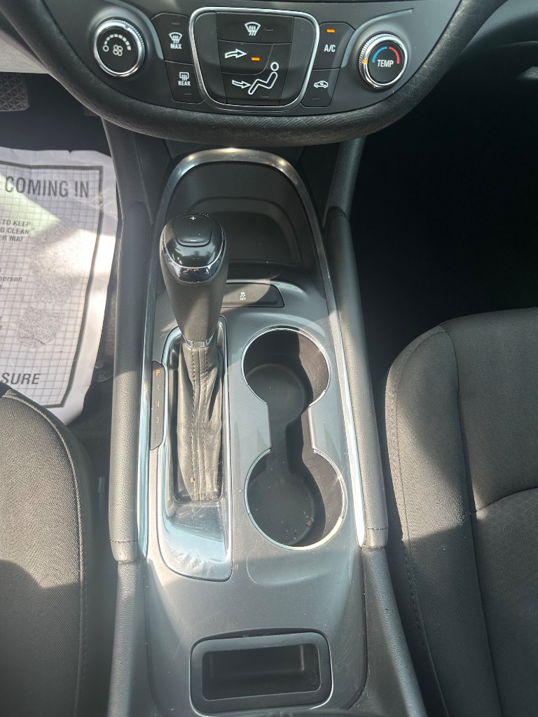 2016 Chevrolet Malibu 1LT - Photo 14