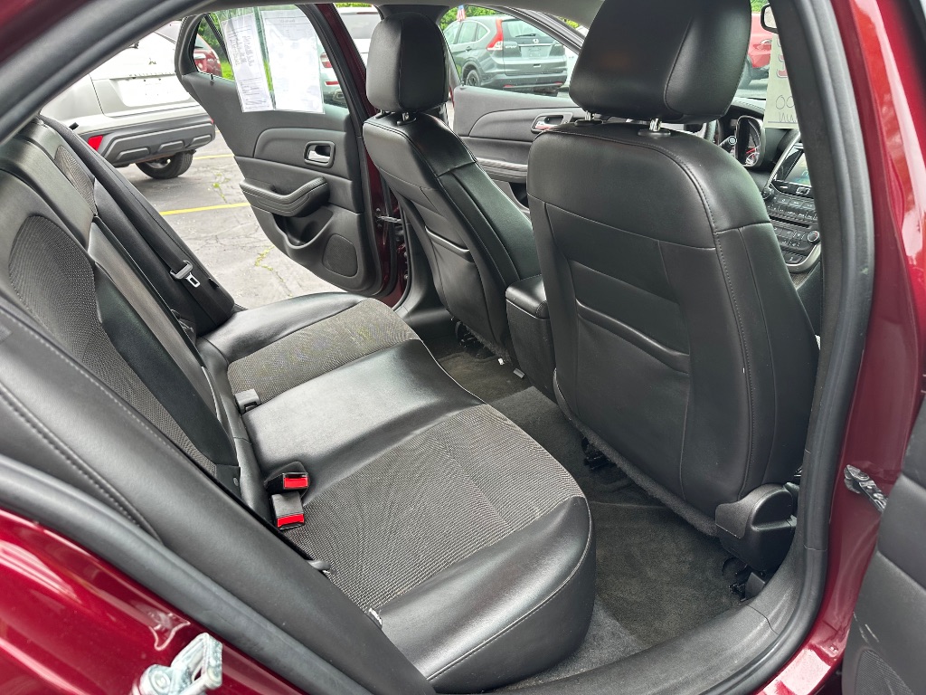 2015 Chevrolet Malibu 1LT - Photo 15