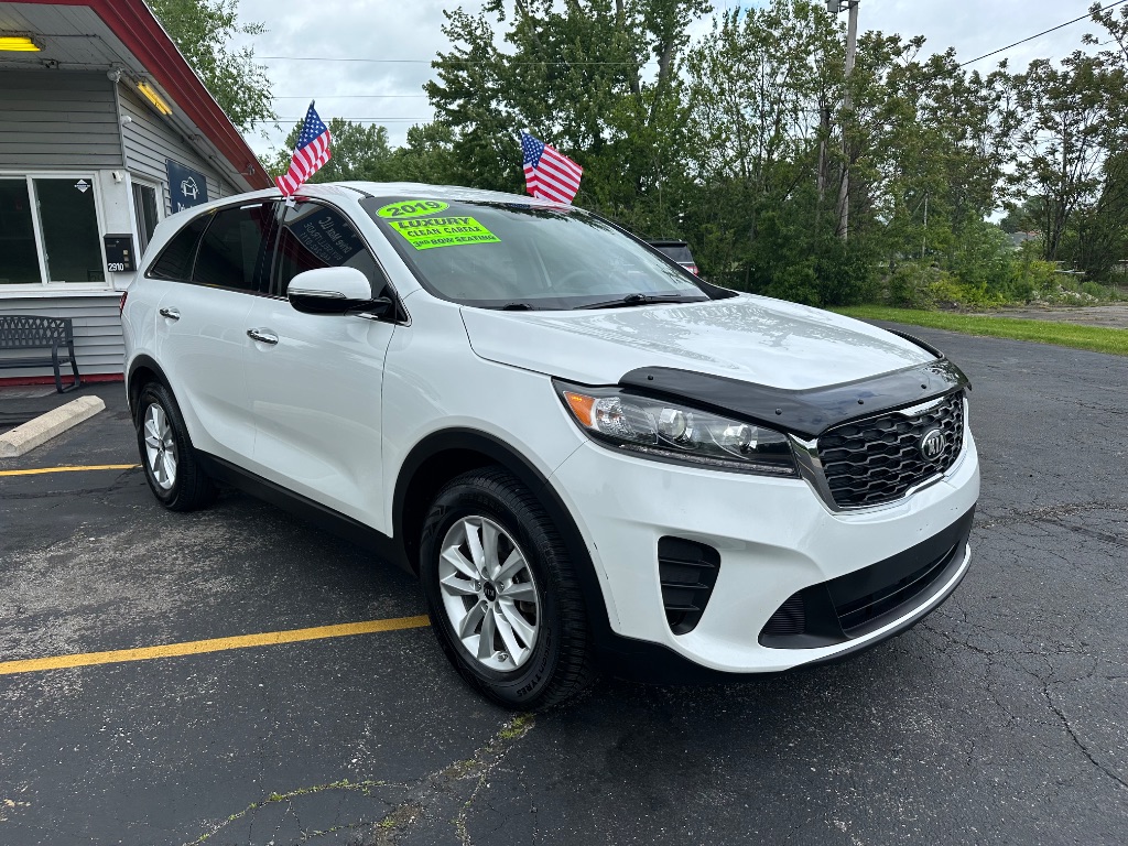 2019 Kia Sorento LX AT's photo